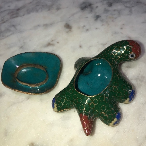 VTG Chinese Cloisonne Enamel Feng Shui Turtle Tortoise Trinket Box 4” x 2.5” - Picture 5 of 9